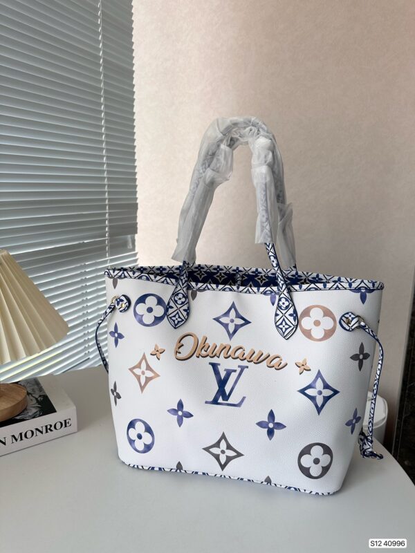LOUIS VUITTON OKINAWA BAG BLUE 33CM - Image 9