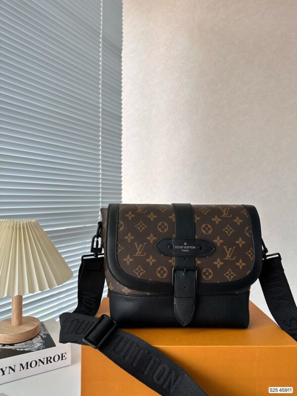 LOUIS VUITTON SAUMUR MESSENGER MONOGRAM 25CM - Image 10
