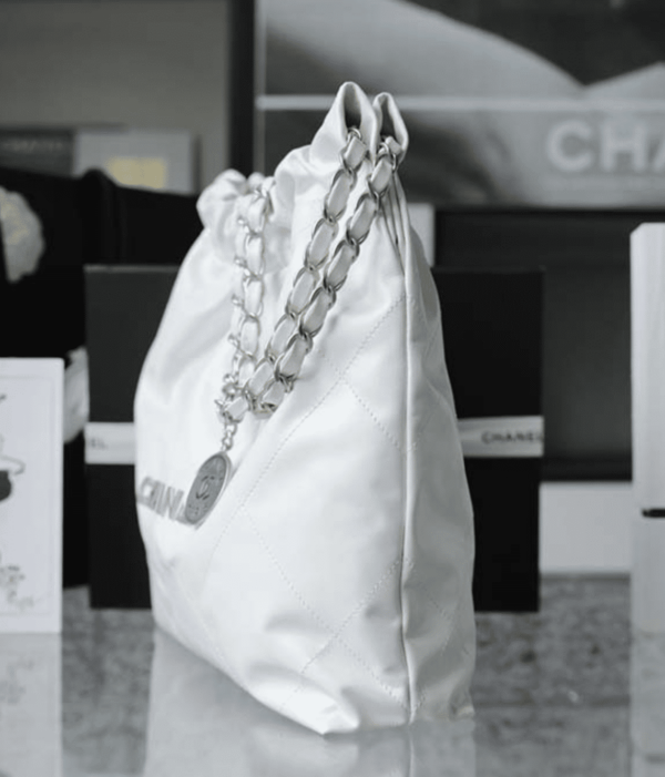 CHANEL 22 HANDBAG WHITE SILVER 42CM AS3261 - Image 7