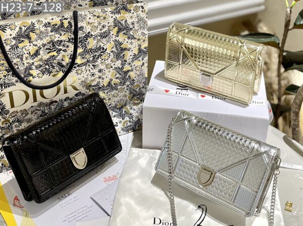 DIOR DIORAMA CLUTCH GOLD 21CM - Image 3