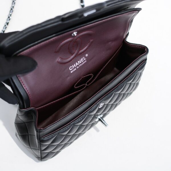 CHANEL CLASSIC FLAP BAG BLACK LEATHER - Image 3