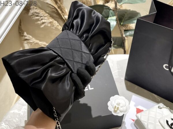 CHANEL CLUTCH BAG BLACK 25CM AS4098 B13245 94305 - Image 6