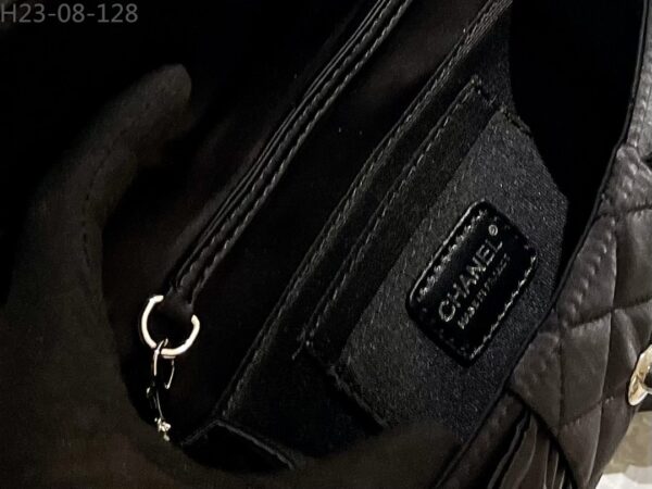 CHANEL CLUTCH BAG BLACK 25CM AS4098 B13245 94305 - Image 10