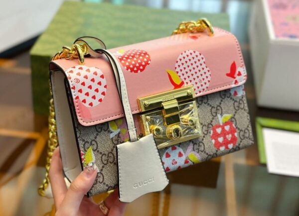 GUCCI LES POMMES PADLOCK MINI BAG IN NATURAL 20CM - Image 3