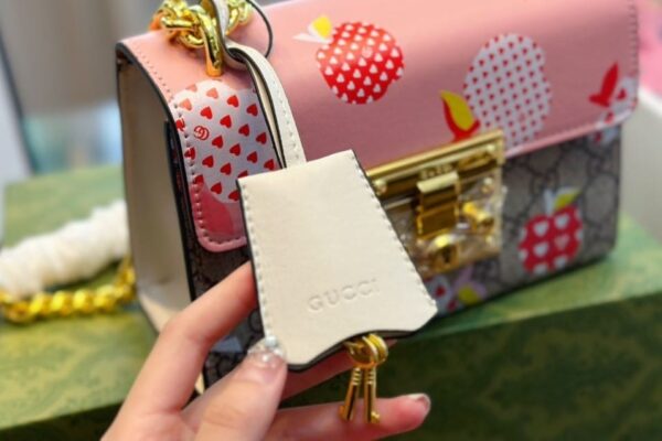 GUCCI LES POMMES PADLOCK MINI BAG IN NATURAL 20CM - Image 5