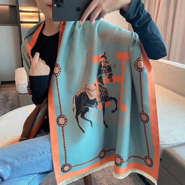 HERMES CASHMERE MUFFLER BLUE - Image 4