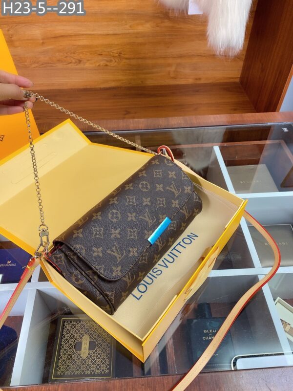 LOUIS VUITTON FAVORITE MM CHAIN SHOULDER BAG 24CM - Image 3