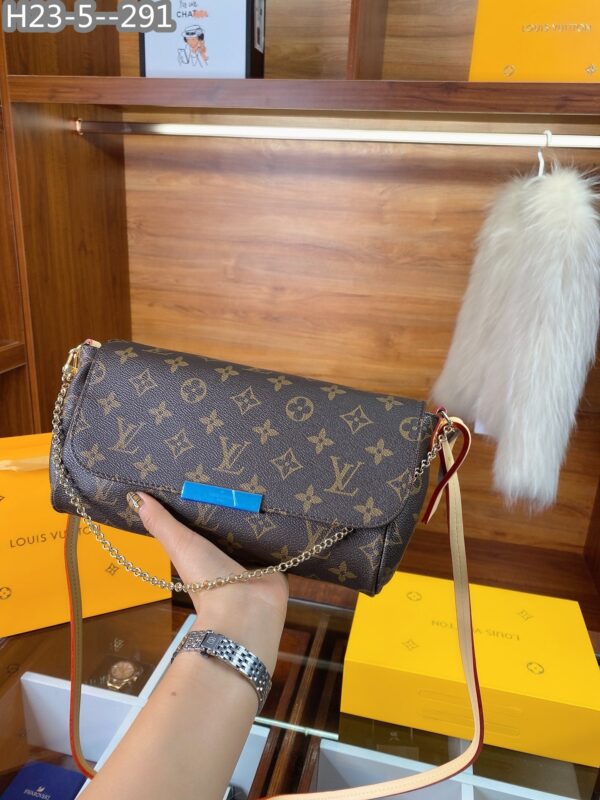 LOUIS VUITTON FAVORITE MM CHAIN SHOULDER BAG 24CM - Image 5