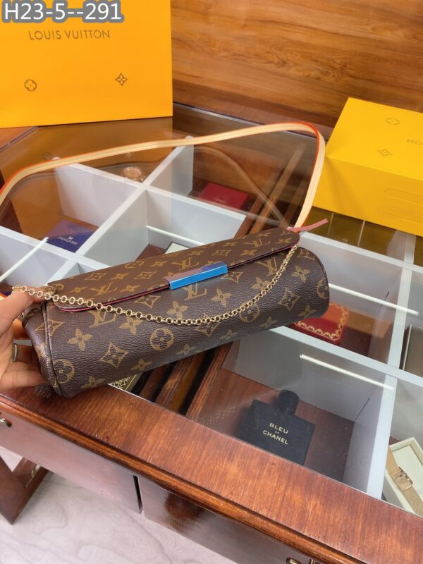 LOUIS VUITTON FAVORITE MM CHAIN SHOULDER BAG 24CM - Image 7