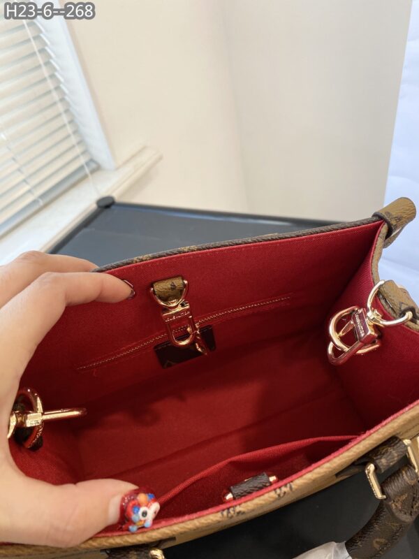 LOUIS VUITTON ONTHEGO PM 25CM - Image 8