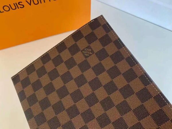 LOUIS VUITTON POCHETTE VOYAGE DAMIER EBENE 25CM - Image 6