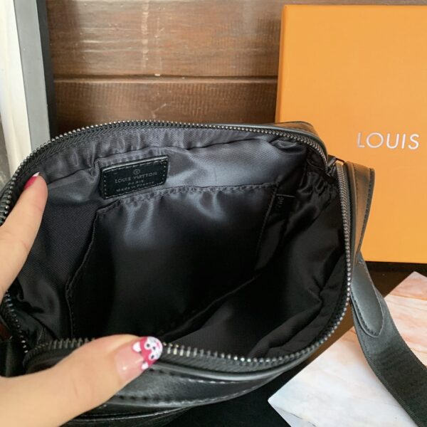 LOUIS VUITTON DUO MESSENGER BAG BLACK 25CM M69827 - Image 8