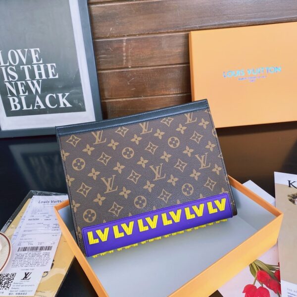 LOUIS VUITTON VOYAGE POCHETTE MONOGRAM BROWN 26CM - Image 2