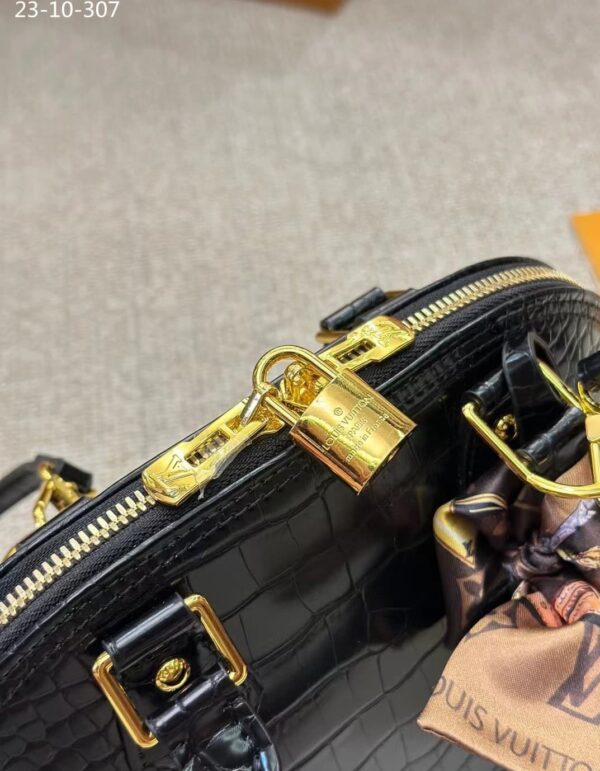 LOUIS VUITTON NEO ALMA BB BLACK 24CM - Image 6