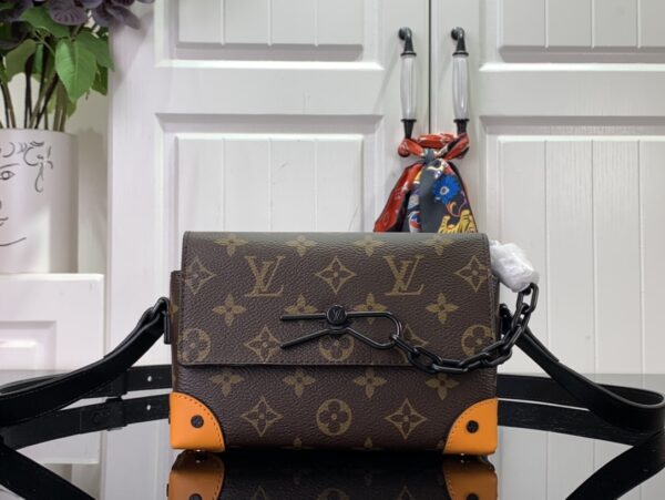 LOUIS VUITTON STEAMER WEARABLE WALLET BROWN 18CM M82534 - Image 2
