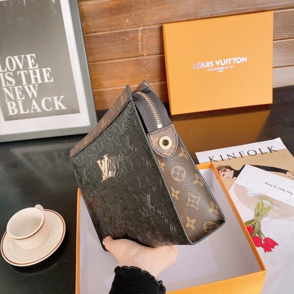 LOUIS VUITTON VOYAGE POCHETTE MONOGRAM EMPREINTE BLACK 26CM - Image 7