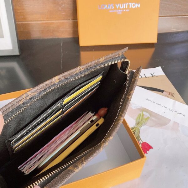 LOUIS VUITTON VOYAGE POCHETTE MONOGRAM EMPREINTE BLACK 26CM - Image 9