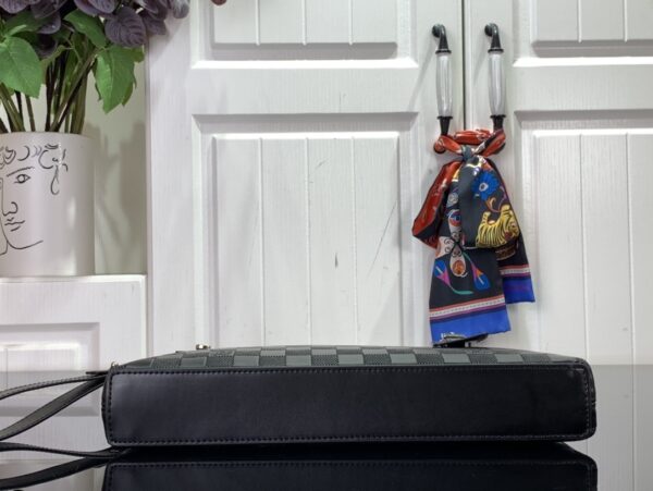 LOUIS VUITTON TAKEOFF BAG DAMIER BLACK 30CM N40504 - Image 9