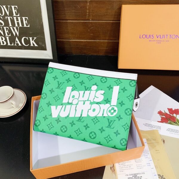 LOUIS VUITTON VOYAGE MM POCHETTE MONOGRAM GREEN 26CM - Image 2