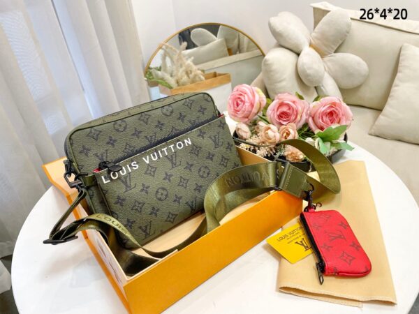 LOUIS VUITTON TRIO MESSENGER GREEN 26CM M23783 - Image 4