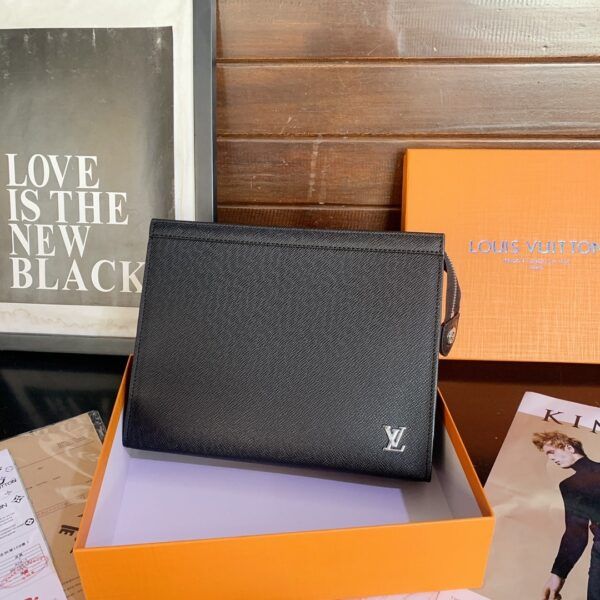 LOUIS VUITTON VOYAGE MM POCHETTE BLACK 26CM M30450 - Image 3