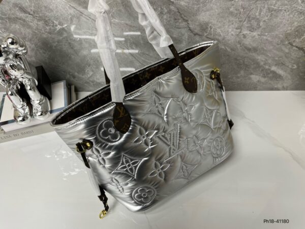 LOUIS VUITTON NEVERFULL PILLOW HANDBAG SILVER 33CM - Image 5