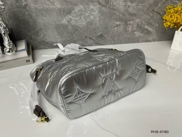 LOUIS VUITTON NEVERFULL PILLOW HANDBAG SILVER 33CM - Image 7
