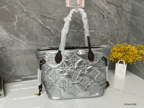 LOUIS VUITTON NEVERFULL PILLOW HANDBAG SILVER 33CM - Image 8