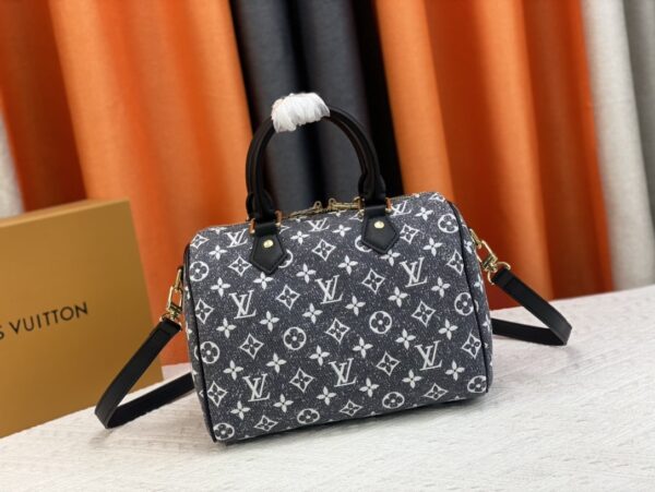 LOUIS VUITTON SPEEDY BANDOULIÈRE 25 GREY M21464 - Image 9