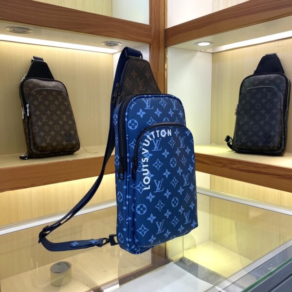 LOUIS VUITTON AVENUE NM CROSSBODY BAG MONOGRAM BLUE 31CM M23782 - Image 6