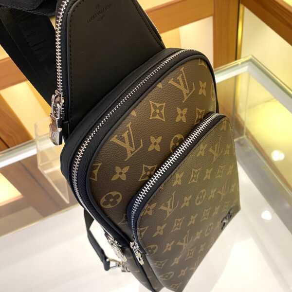 LOUIS VUITTON AVENUE NM CROSSBODY BAG MONOGRAM 31CM M46327 - Image 9