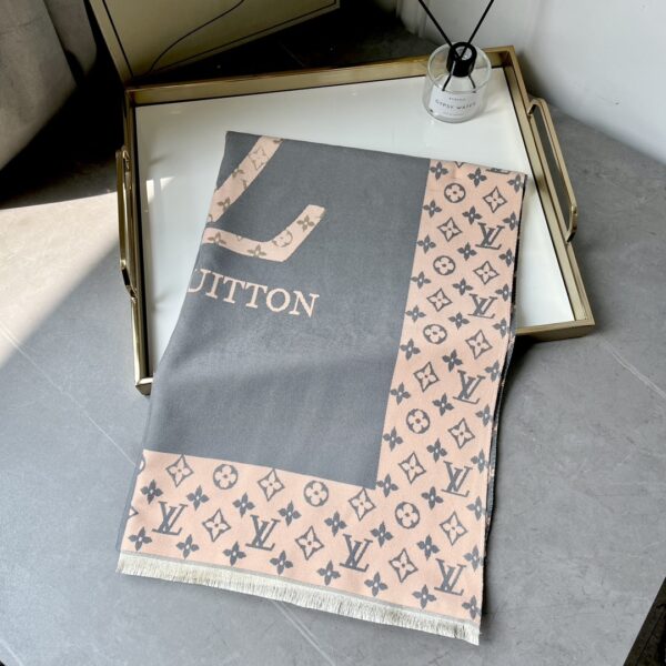 LOUIS VUITTON CASHMERE SCARF MONOGRAM GREY - Image 3