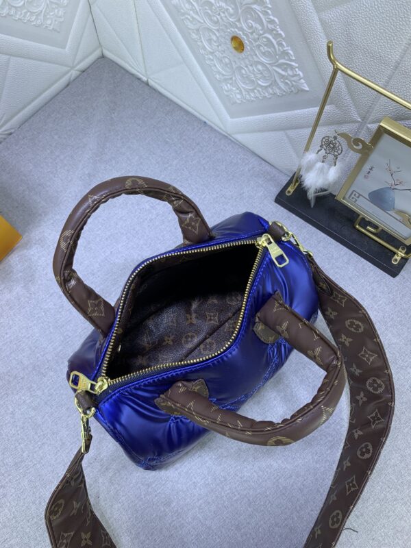 LOUIS VUITTON SPEEDY BANDOULIÈRE 25 NAVY BLUE M21061 - Image 2