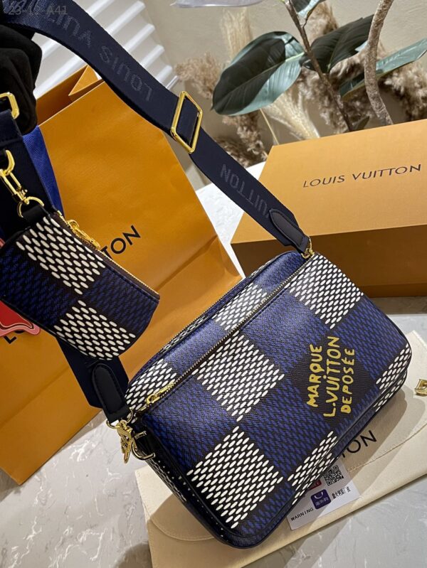 LOUIS VUITTON TRIO MESSENGER BAG DAMIER BLUE 24CM - Image 4