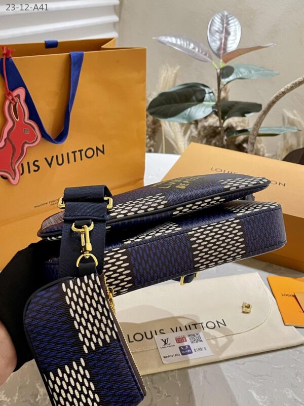 LOUIS VUITTON TRIO MESSENGER BAG DAMIER BLUE 24CM - Image 2