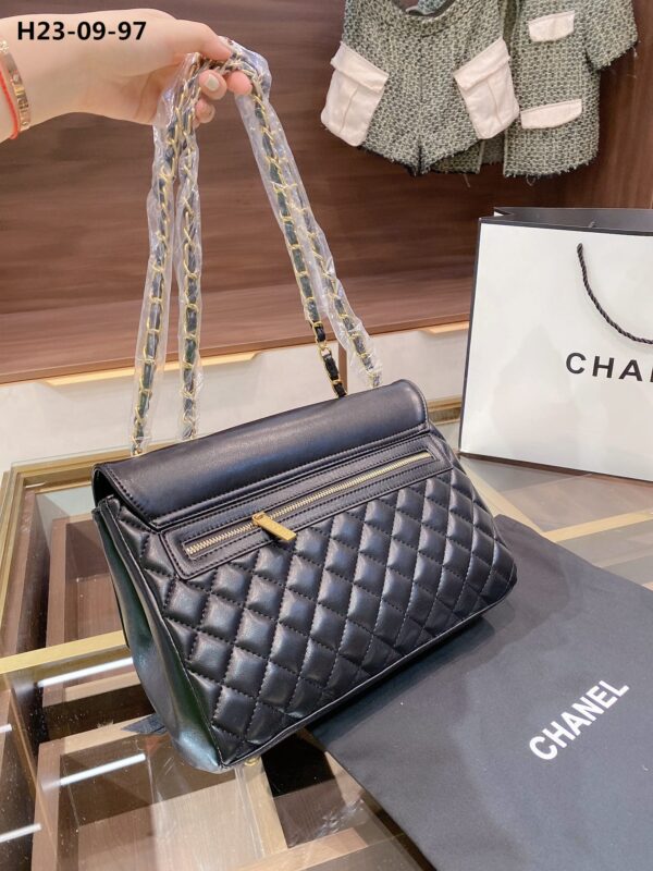 CHANEL TIMELESS CC FLAP MAXI BLACK 31CM - Image 7