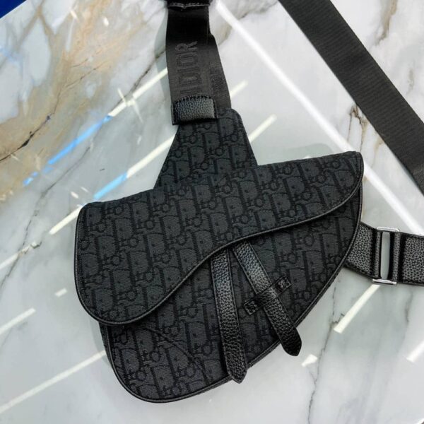 DIOR OBLIQUE JACQUARD SADDLE BAG BLACK 25CM 1ADPO093YKY H00N - Image 2
