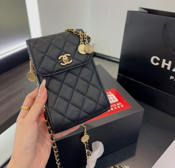 CHANEL PHONE HOLDER WITH CHAIN GRAIND GOLD BLACK 17CM - Image 2