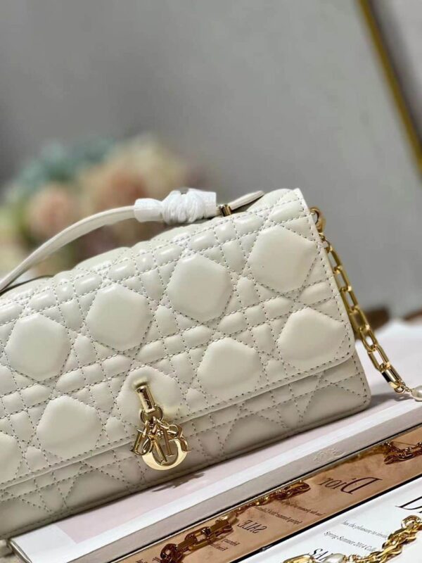DIOR POCHETTE LADY CON ASA SUPERIOR WHITE 21CM S0980ONMJ M030 - Image 2