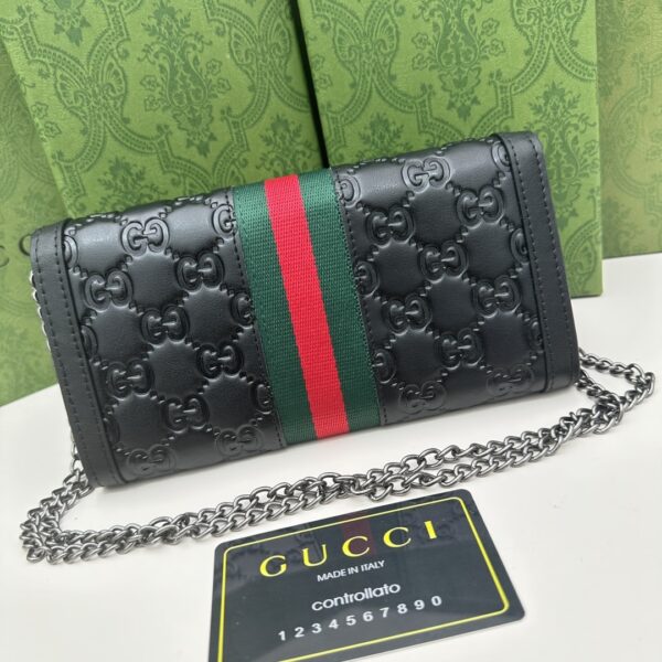 GUCCI WOMEN’S DIONYSUS GG SUPREME CHAIN BAG BLACK 19CM - Image 4