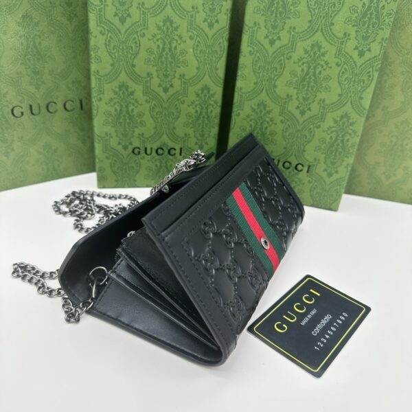 GUCCI WOMEN’S DIONYSUS GG SUPREME CHAIN BAG BLACK 19CM - Image 6