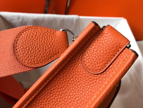 HERMES CLEMENCE EVELYNE PM 30CM ORANGE FEU - Image 4