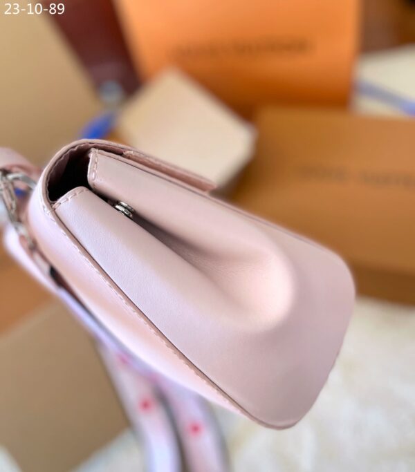LOUIS VUITTON CLUNY BAG PINK 18CM - Image 6