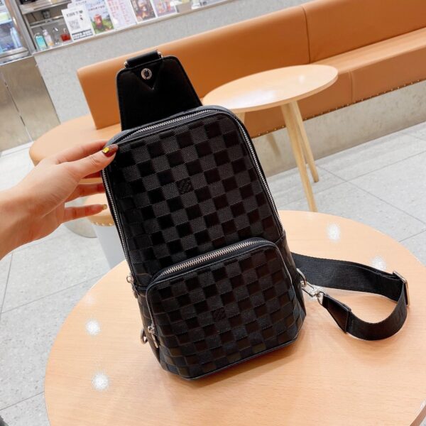 LOUIS VUITTON AVENUE SLINGBAG DAMIER BLACK 31CM N41719 - Image 2