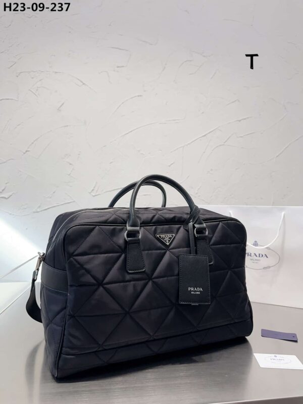 PRADA QUILTED RE NYLON TRAVEL BAG BLACK 43CM 2VA0092DGWF0002VOOO - Image 2