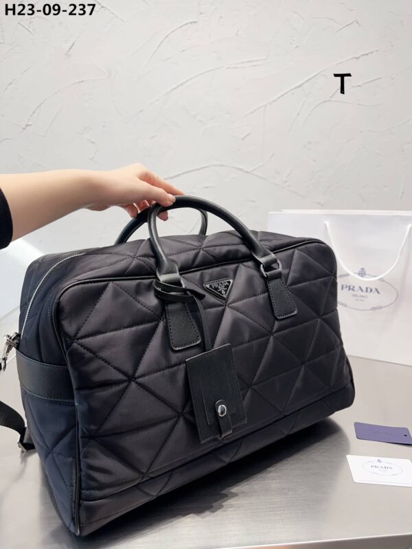 PRADA QUILTED RE NYLON TRAVEL BAG BLACK 43CM 2VA0092DGWF0002VOOO - Image 3