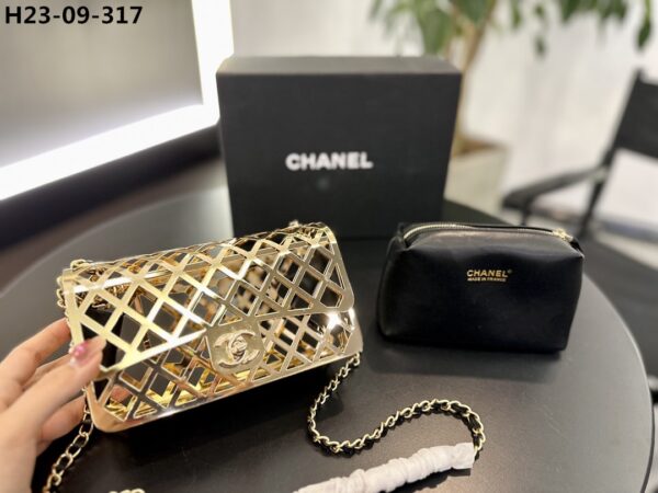 CHANEL METALLIC DIAMOND LINED BLACK LEATHER CHAIN FLAP BAG GOLD 18CM AS2514 B05552 NC533 - Image 4