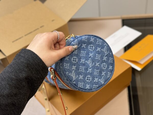 LOUIS VUITTON HILLS POCHETTE DENIM BLUE 27CM M82949 - Image 2