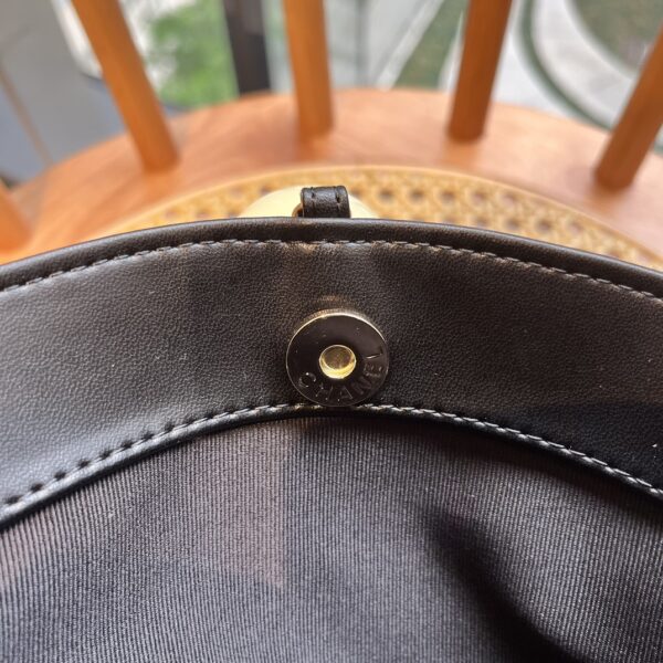 CHANEL LEATHER CUE BALL FOLDOVER BAG BLACK 26CM - Image 3