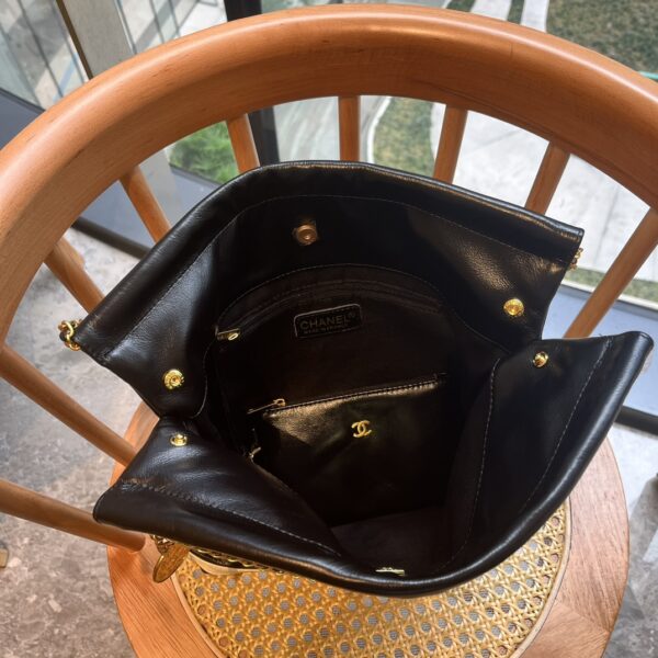 CHANEL 22 SMALL HANDBAG BLACK WHITE GOLD TONE METAL 30CM AS3260 - Image 4